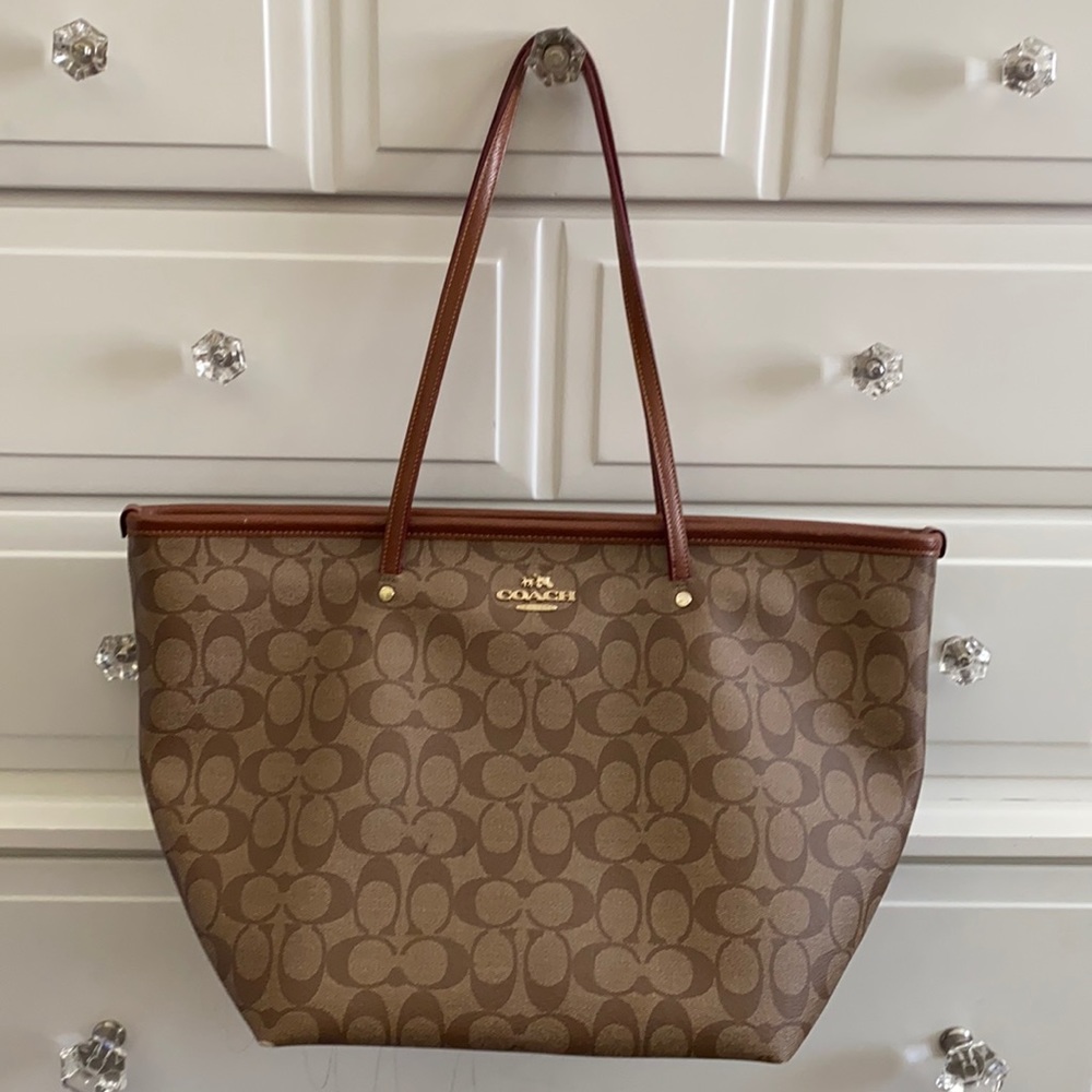 Coach purse